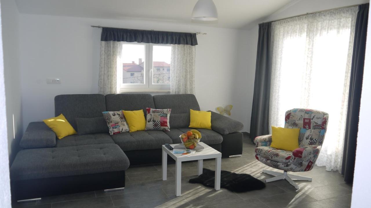 Appartamento Sunrise Penthouse Apartman Ližnjan Esterno foto